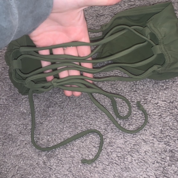 Strappy bandeau swimsuit top - Picture 3 of 3